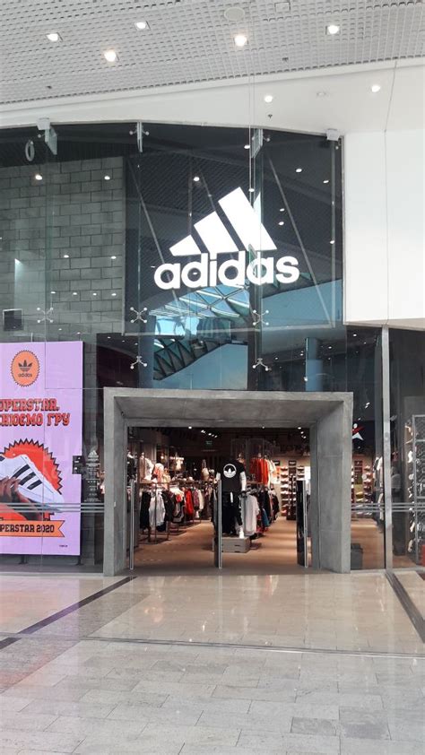 aandeel adidas